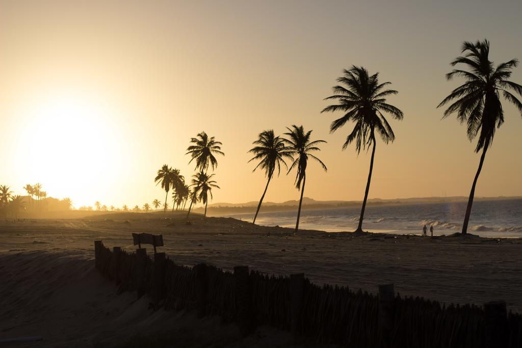 Hotel Pousada Onna Beach Cumbuco Exterior photo